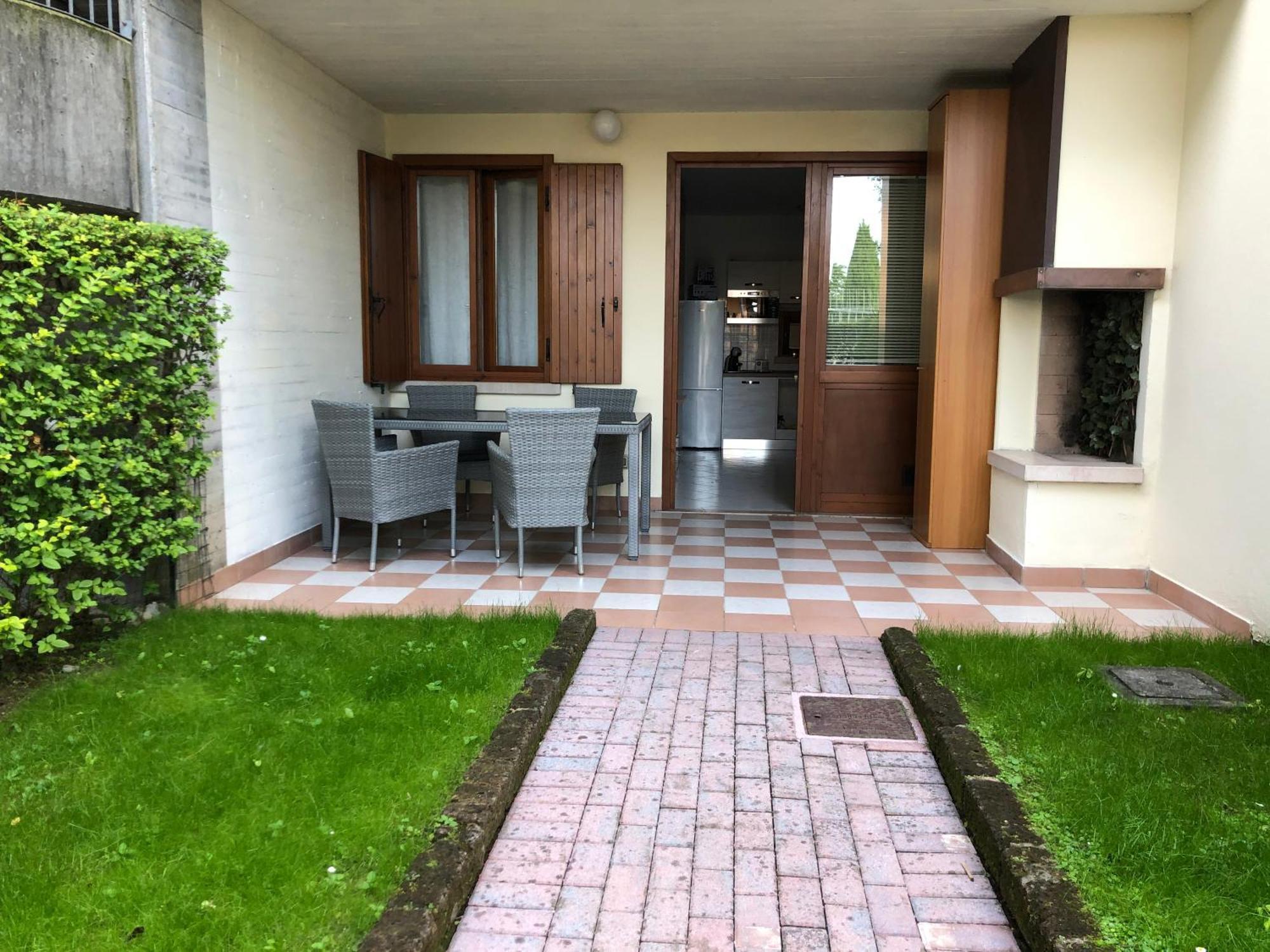 Casa Lorenzo Desenzano del Garda Exterior photo