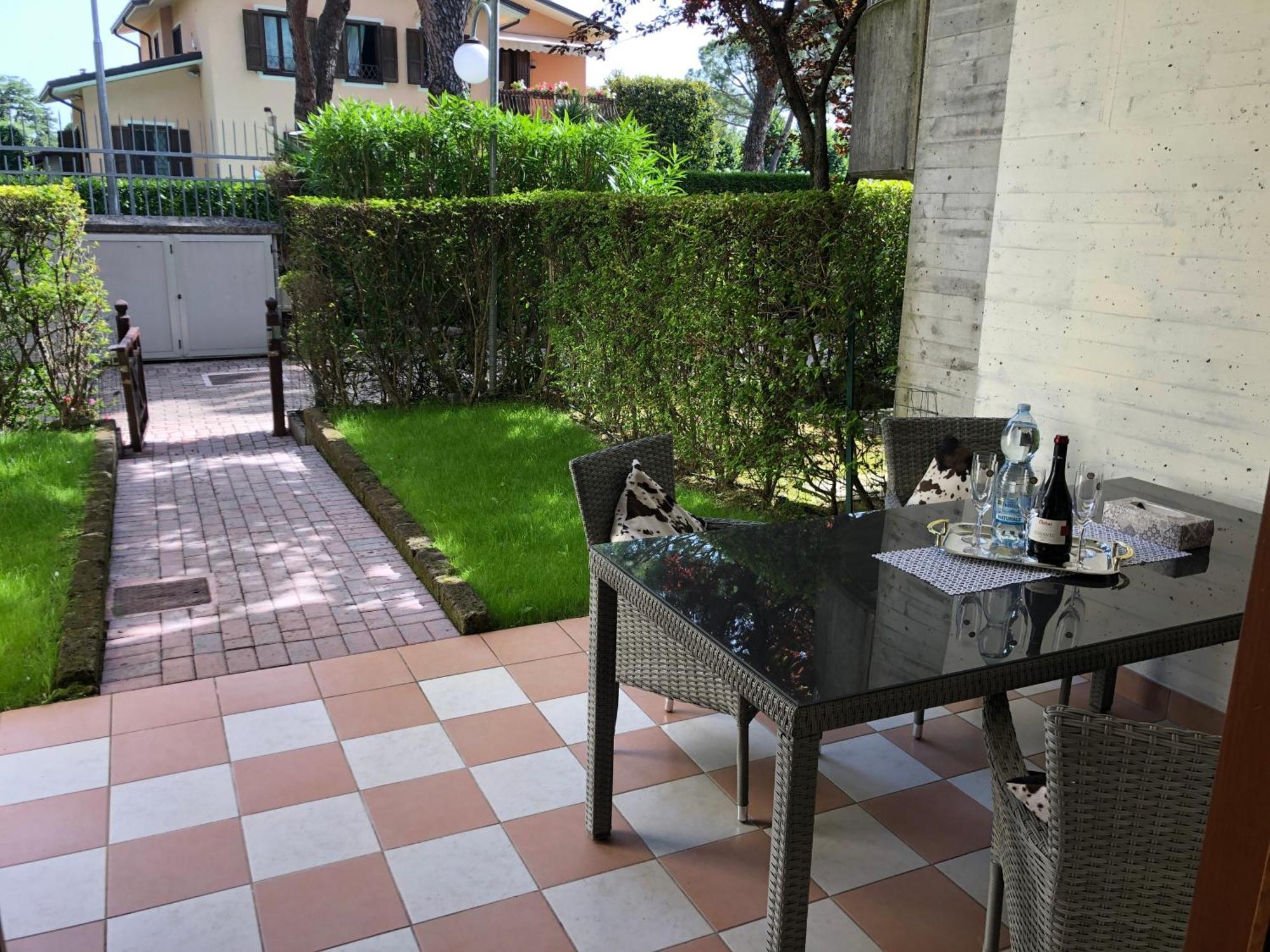 Casa Lorenzo Apartment Desenzano del Garda Exterior photo